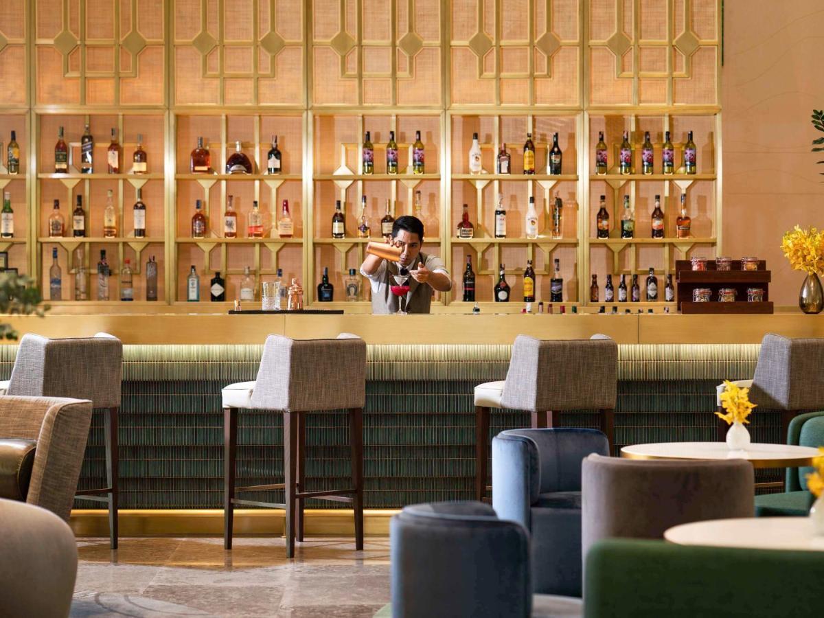 Moevenpick Hotel Bangkok Ploenchit Bdms Экстерьер фото