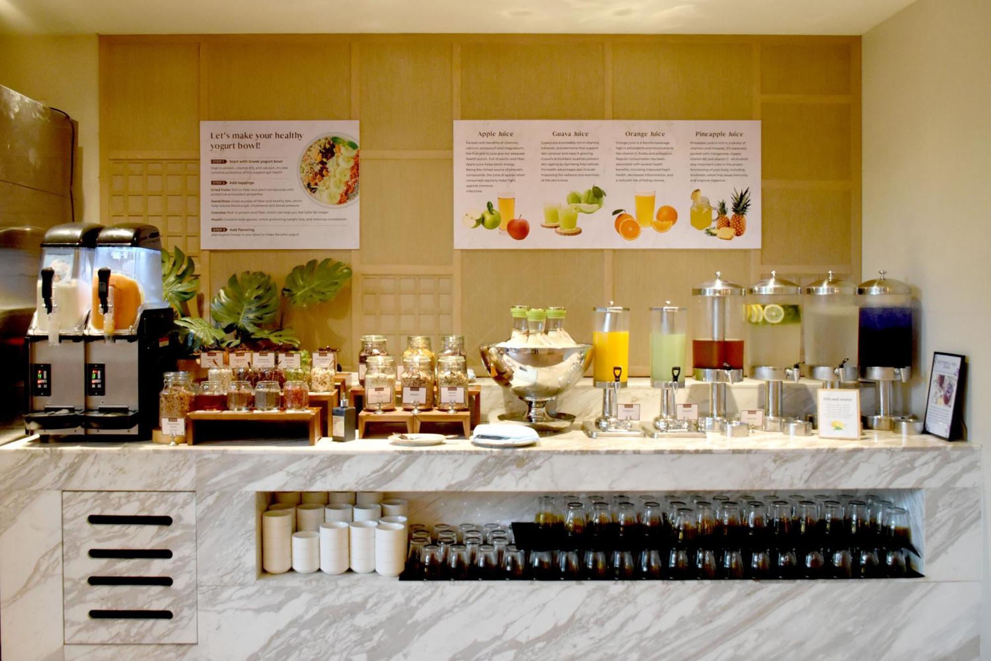 Moevenpick Hotel Bangkok Ploenchit Bdms Экстерьер фото