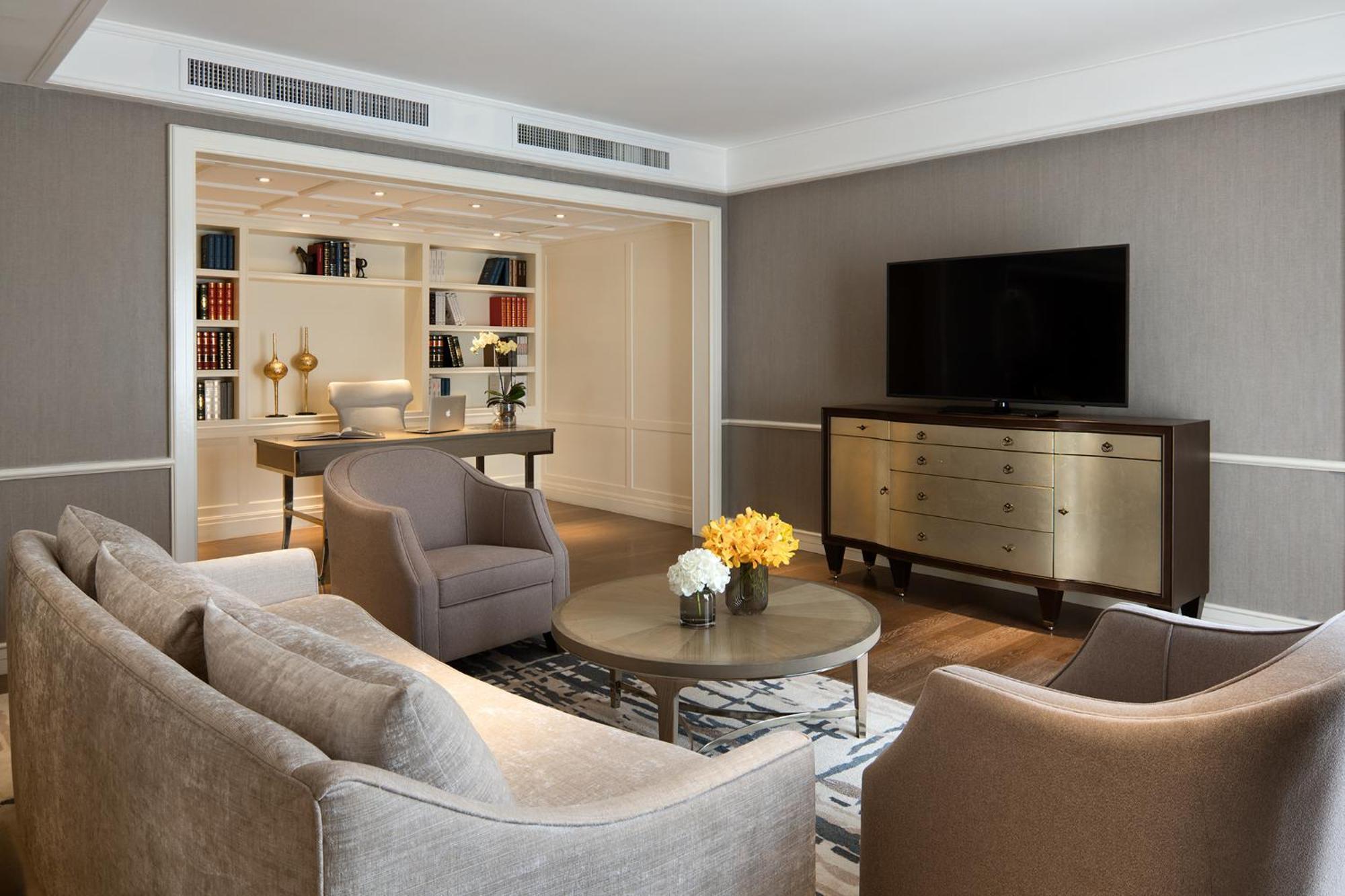 Moevenpick Hotel Bangkok Ploenchit Bdms Экстерьер фото